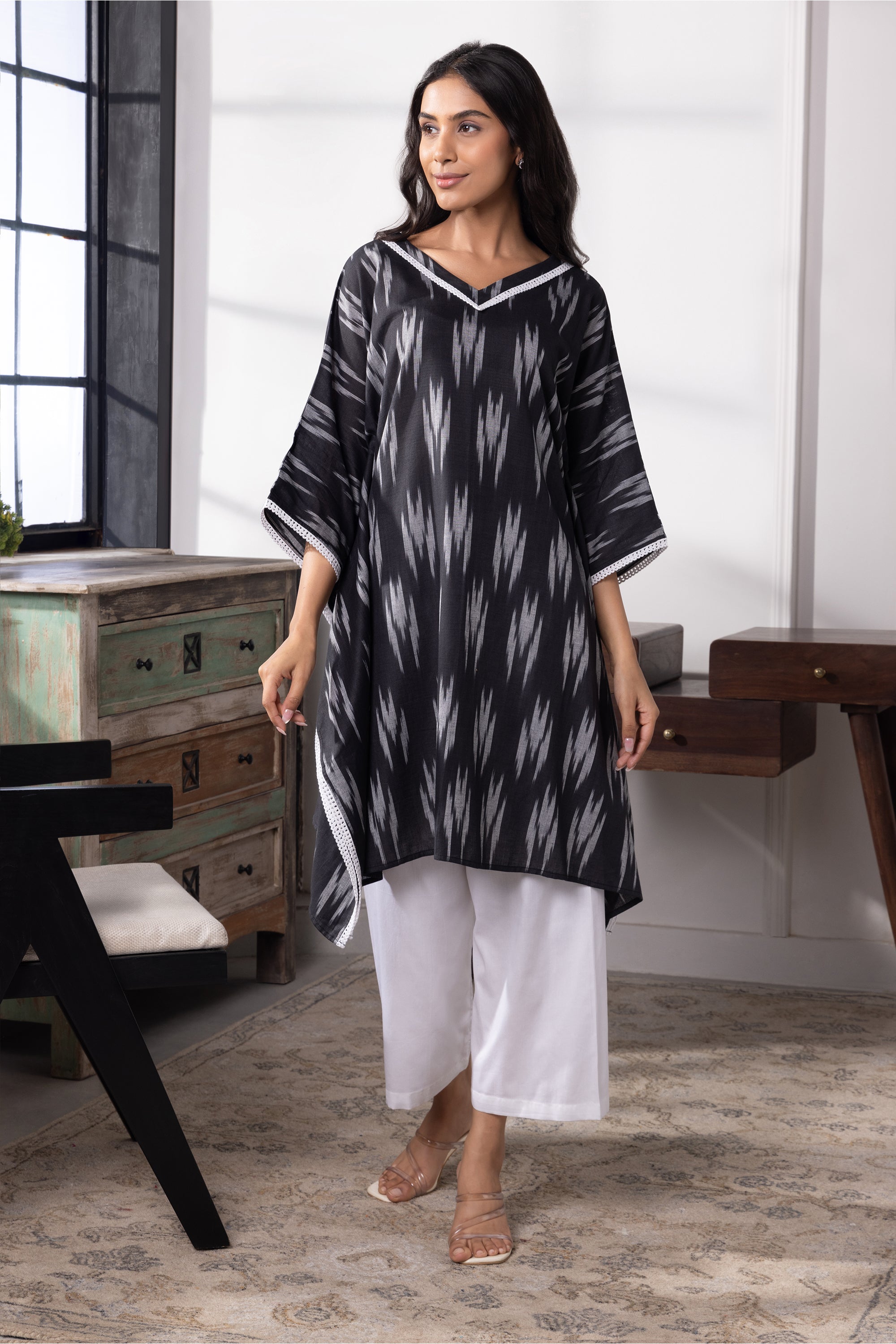 Juliet Black Ikkat Kaftan Set