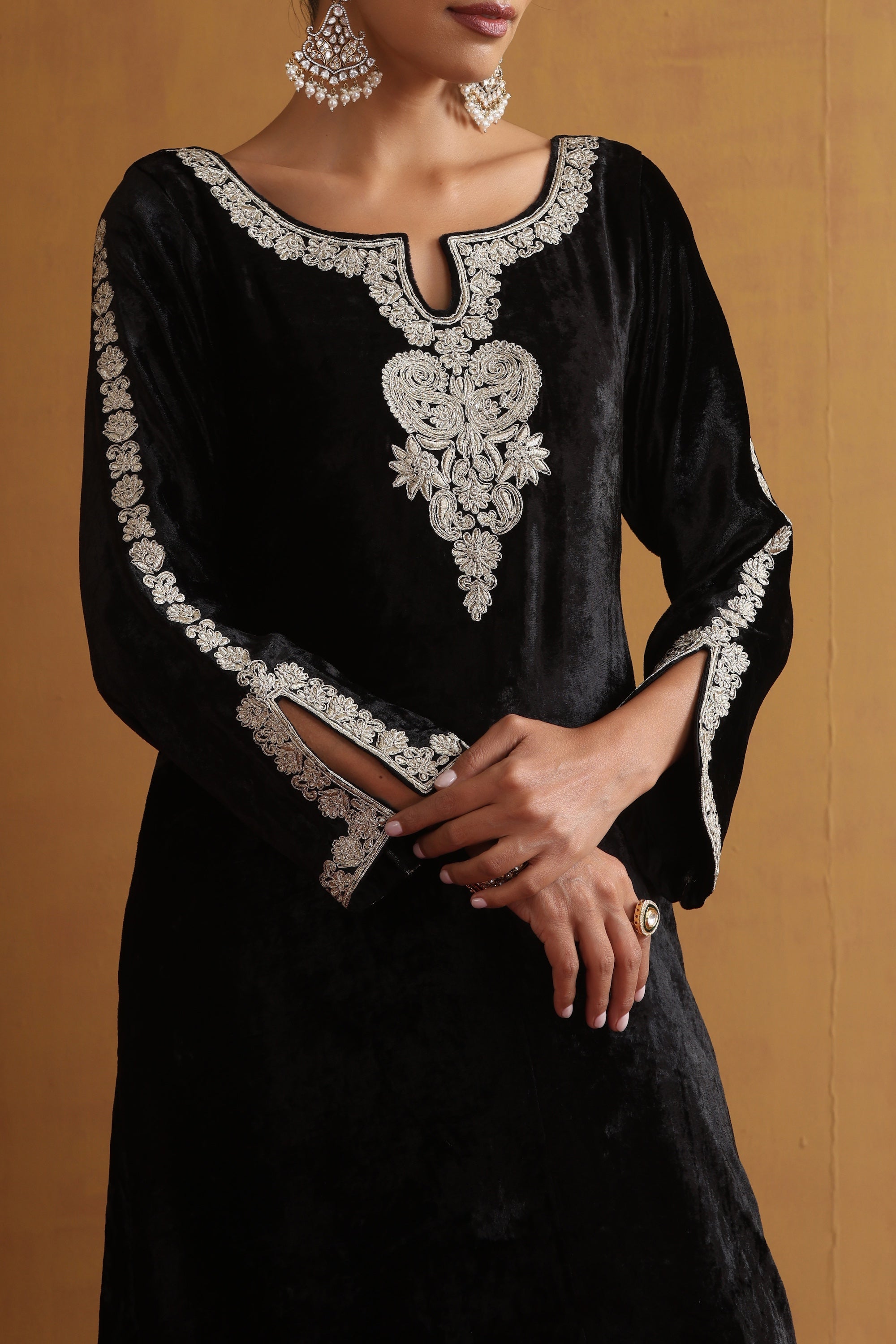 Taj Black Embroidered Kaftan