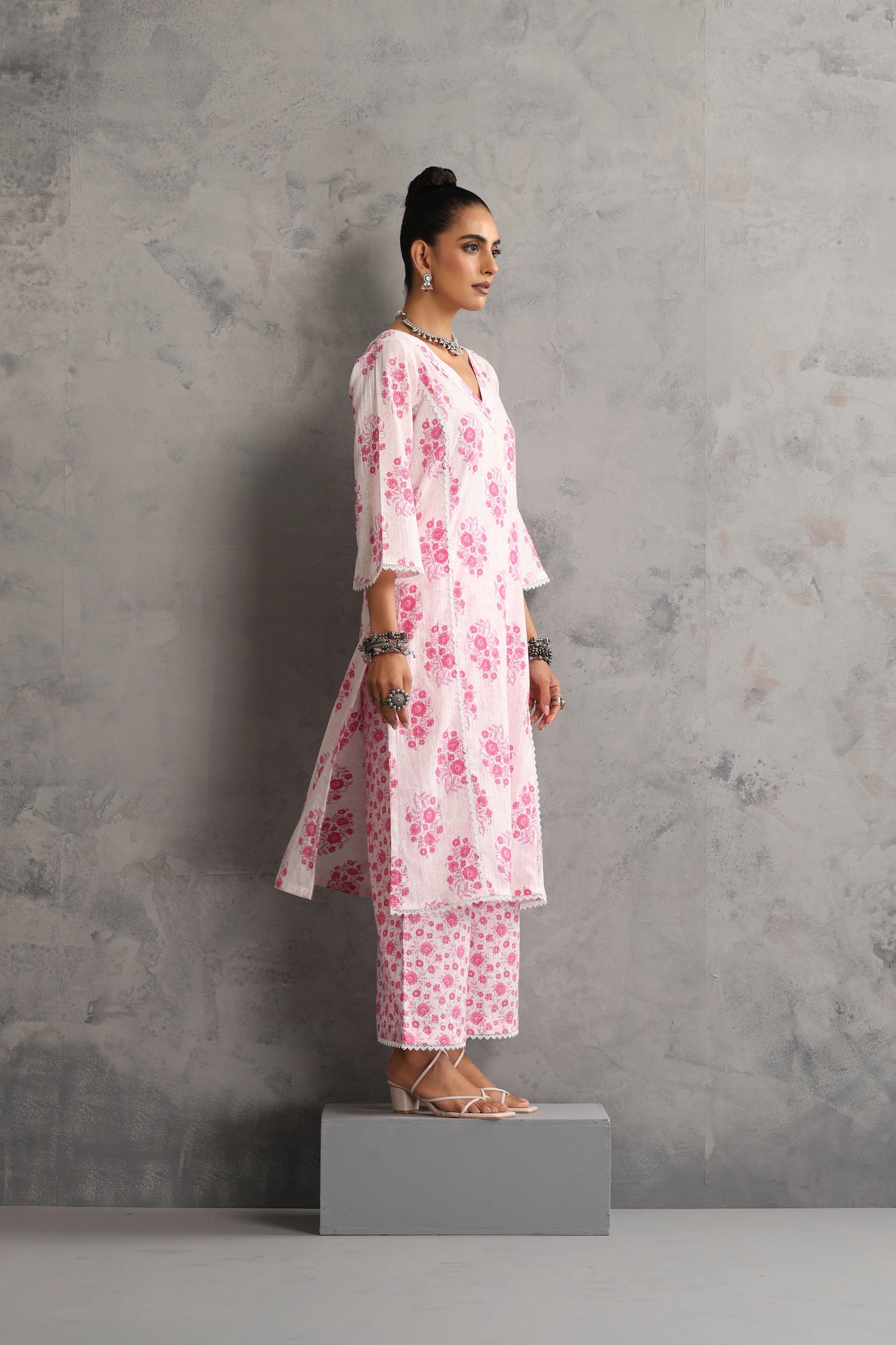 Esme Pink Floral Kurta Set