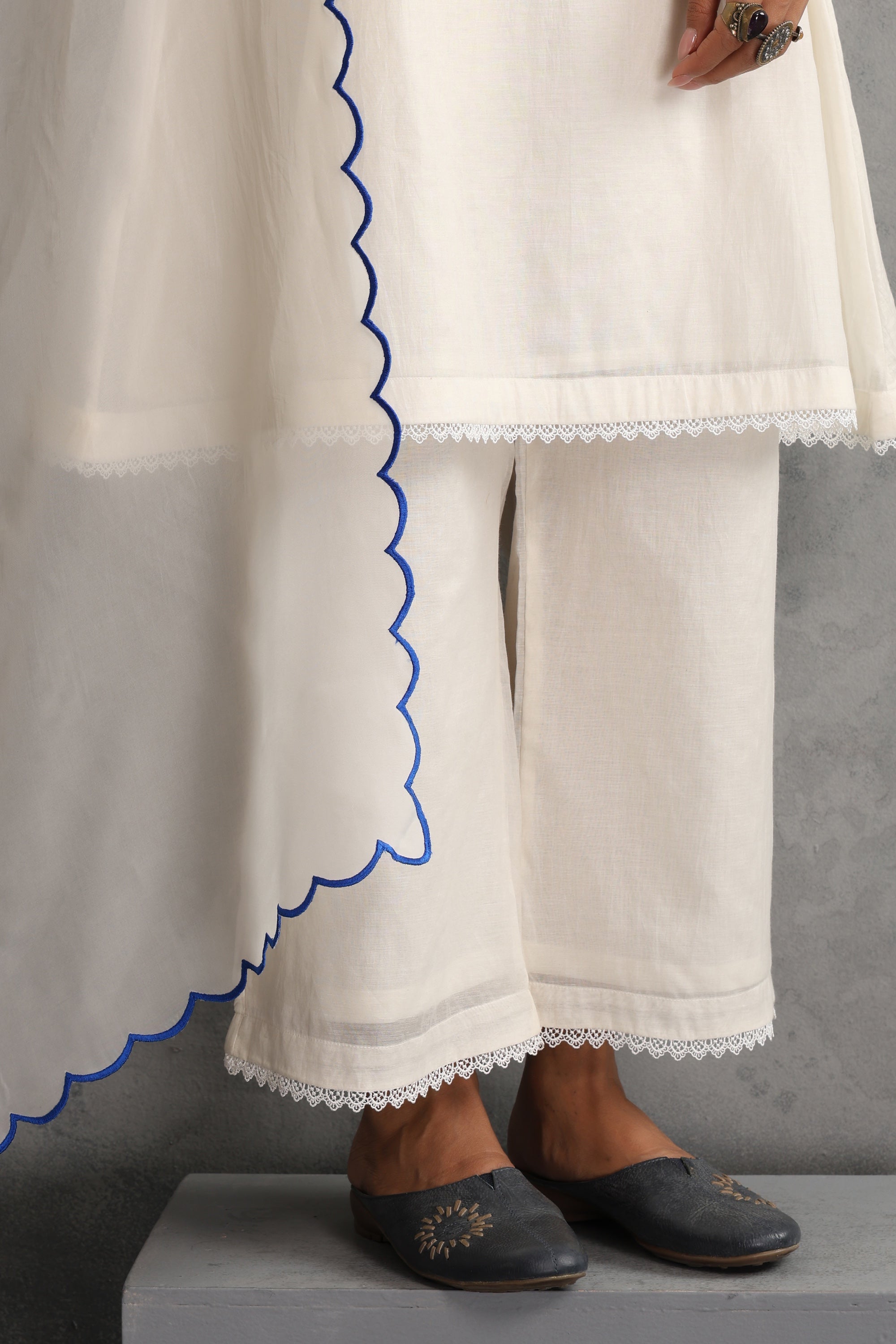 Navira Off White Embroidered Kurta Set with Dupatta