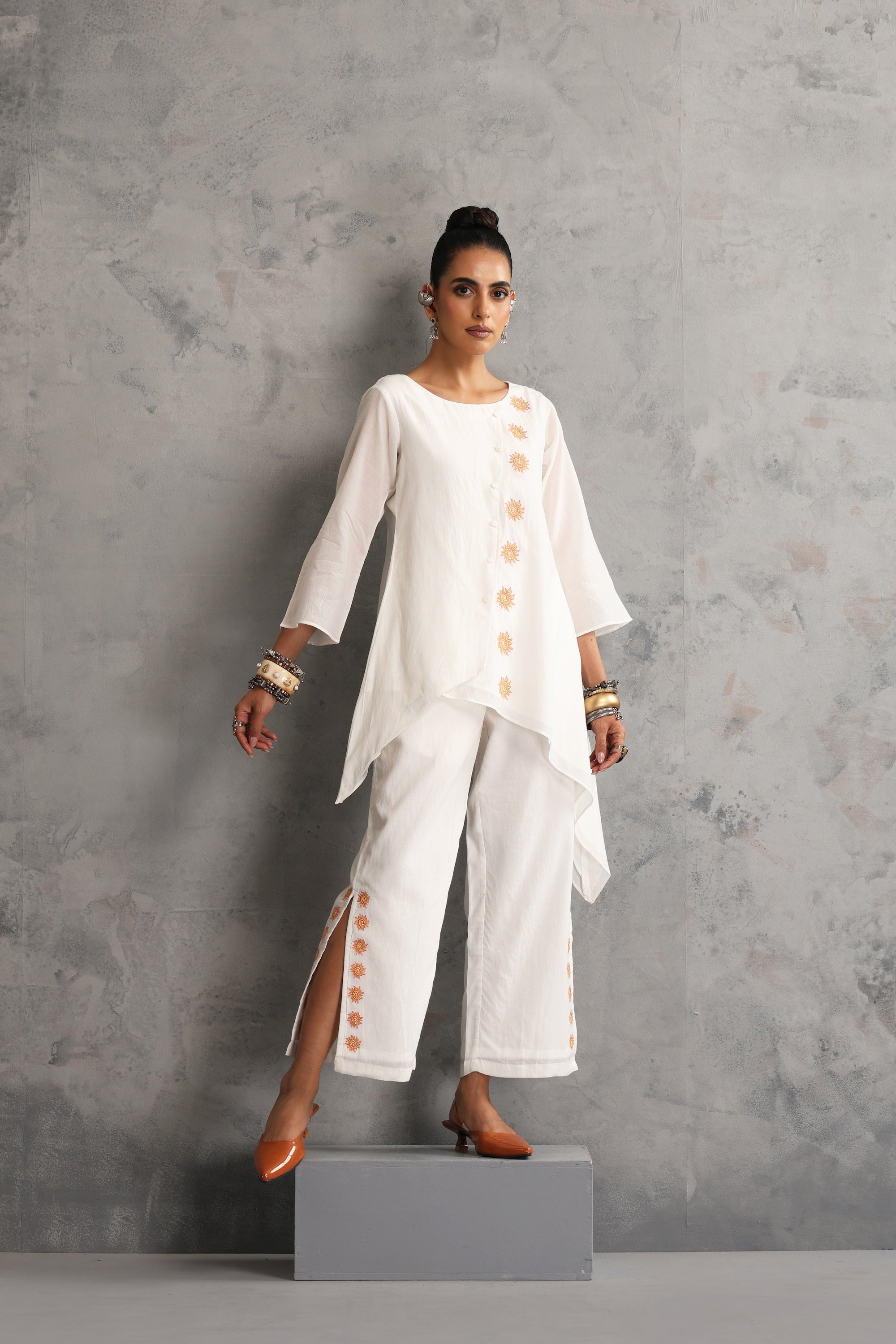 Ishwa Off White Embroidered Co-ord Set