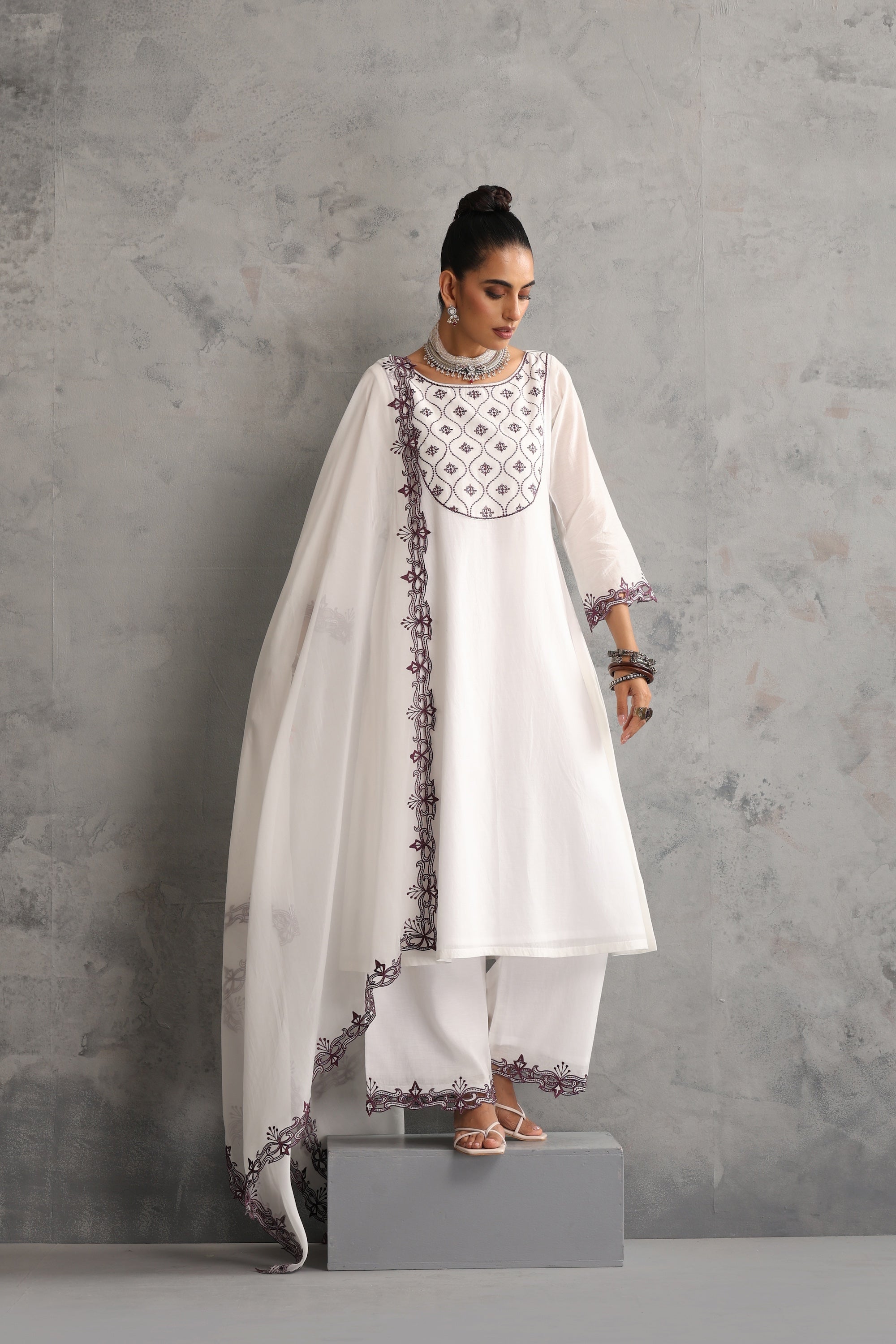Sakshita White Embroidered Kurta Set with Dupatta