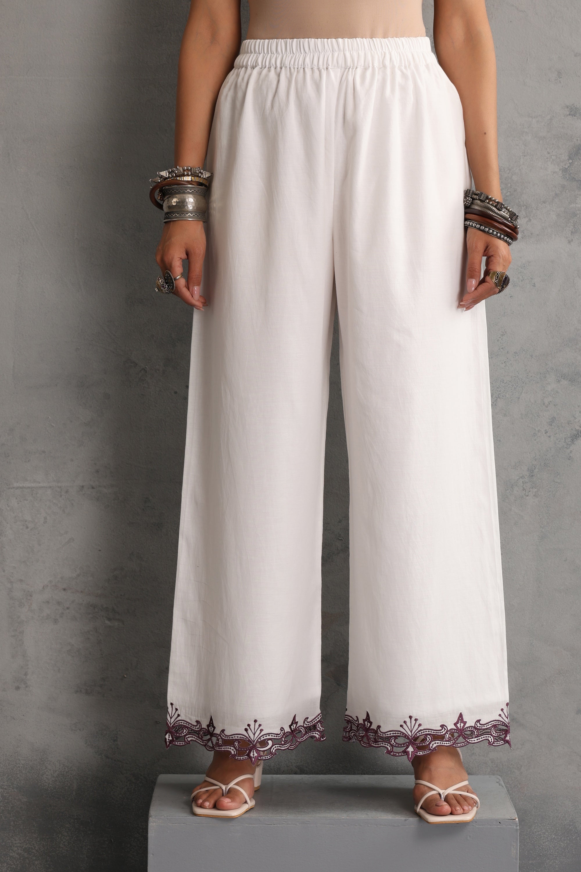 Sakshita White Embroidered Kurta Set with Dupatta
