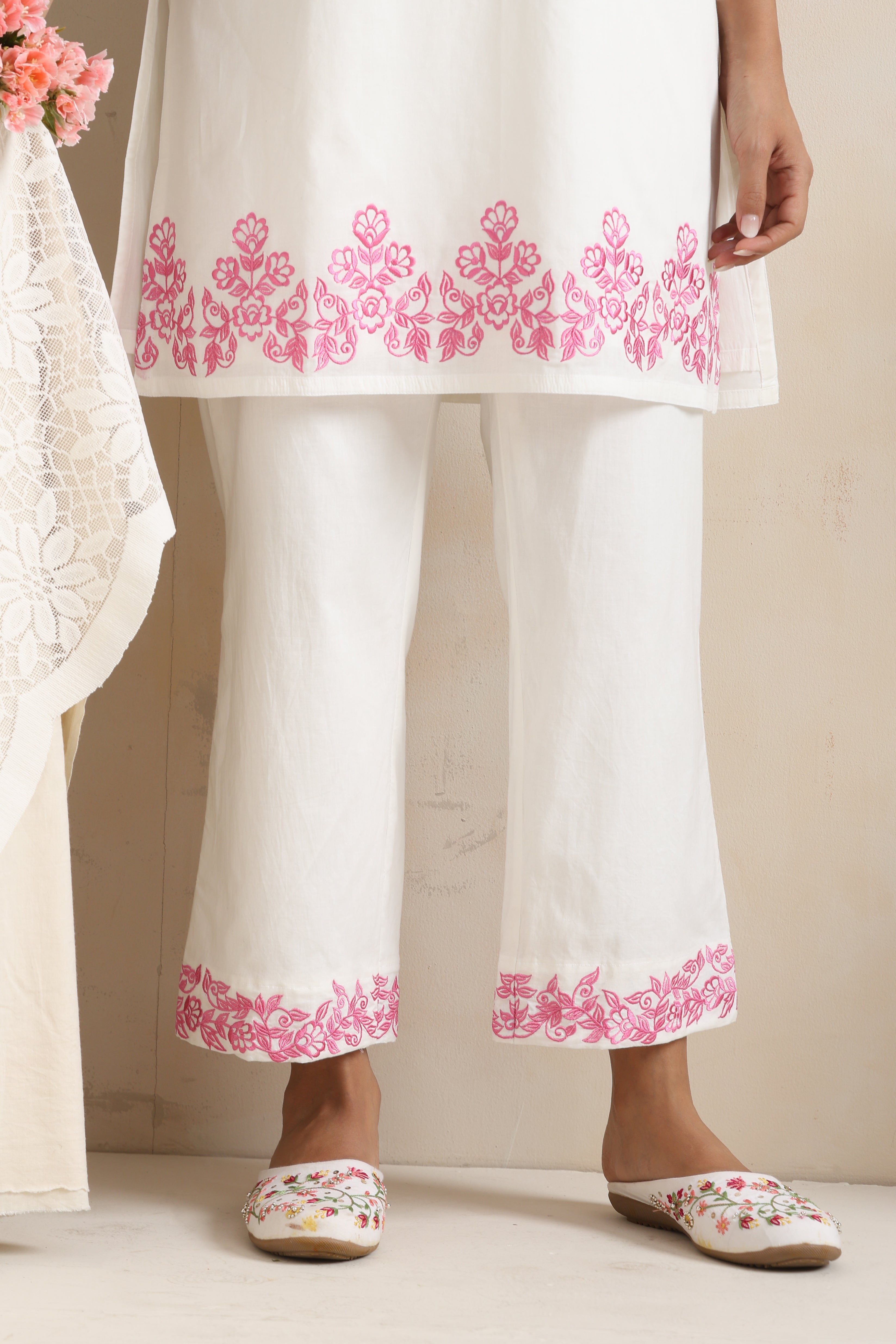 Gabrielle White & Pink Embroidered Kurta Set