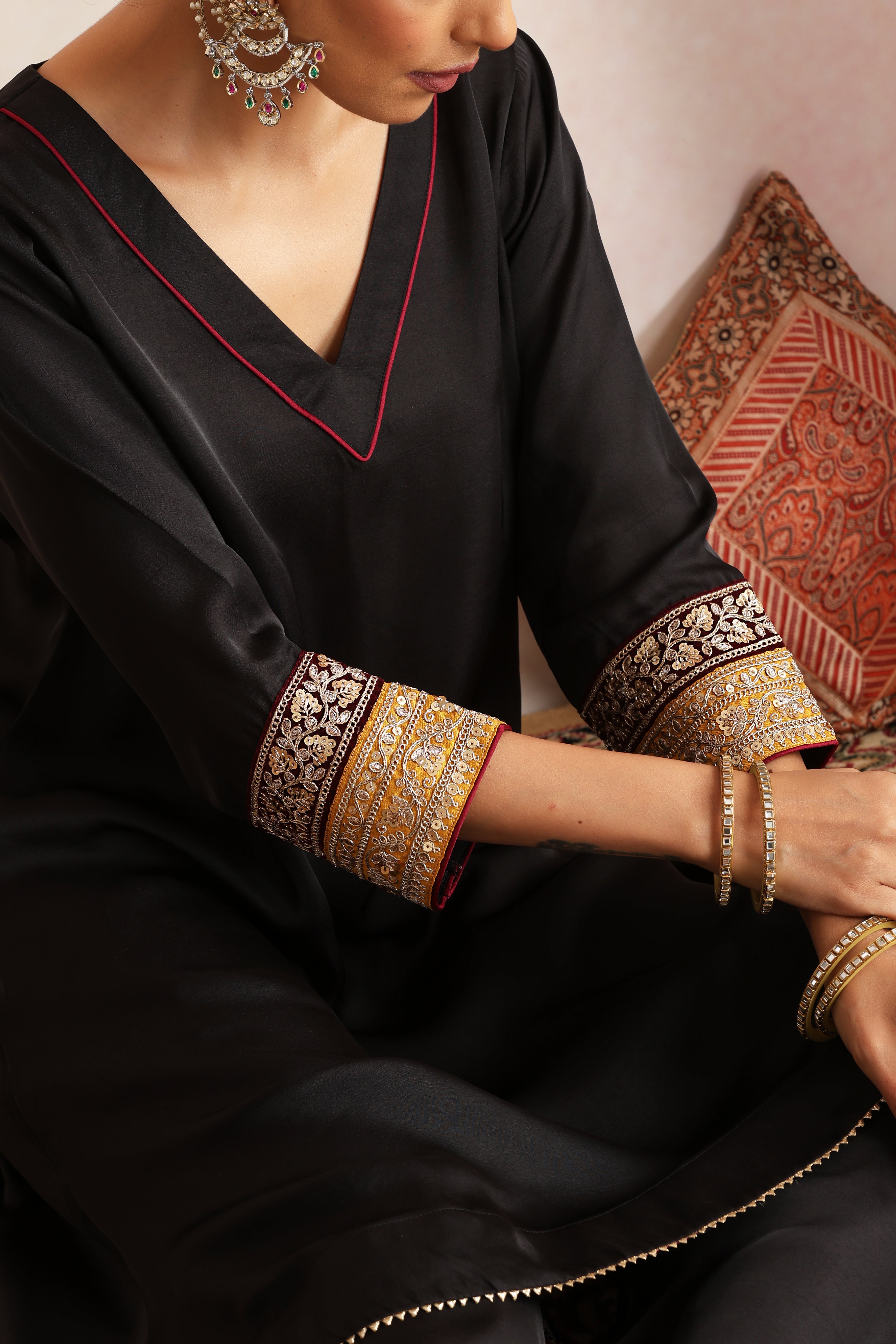 Ruhaani Black Kurta Set