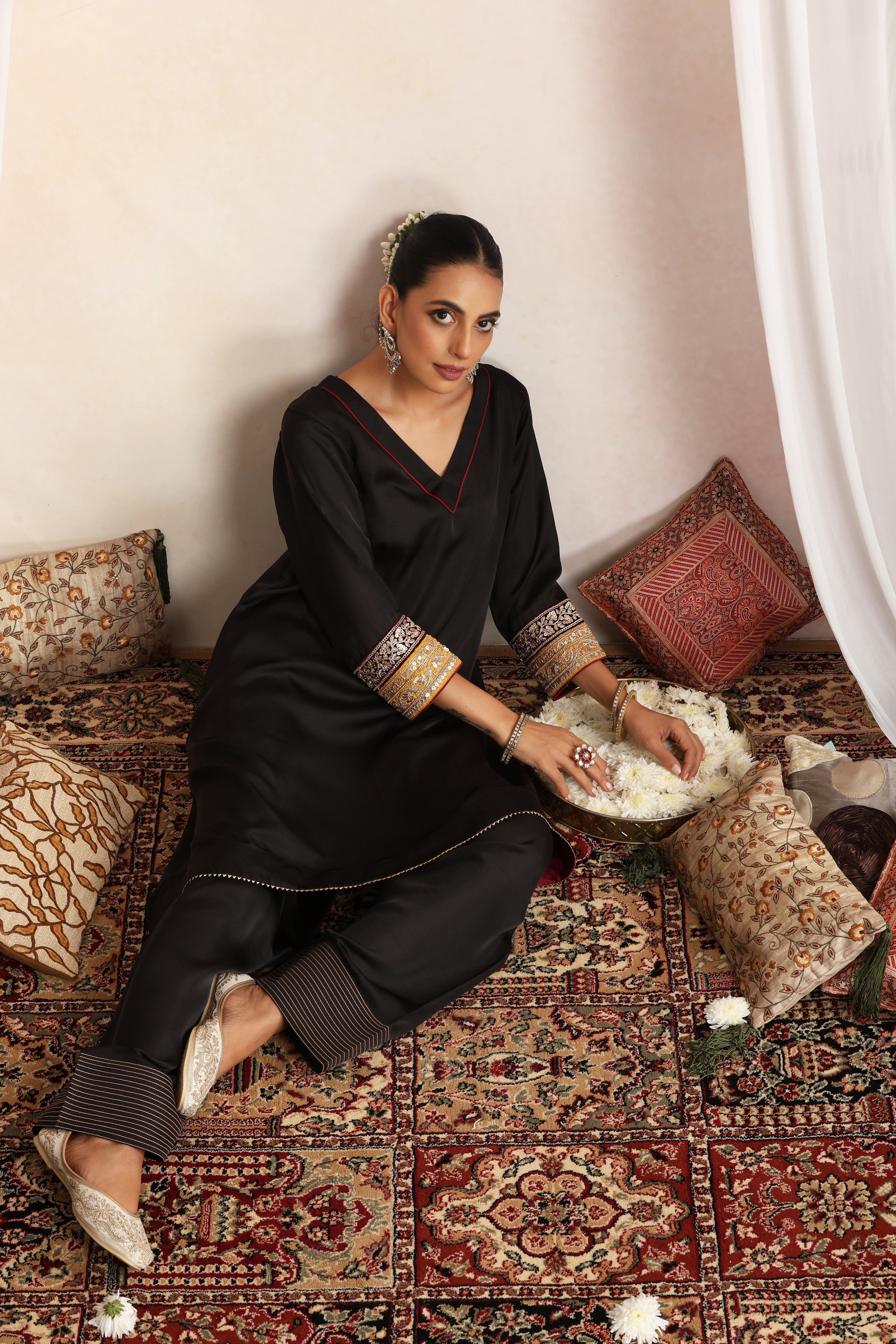 Ruhaani Black Kurta Set