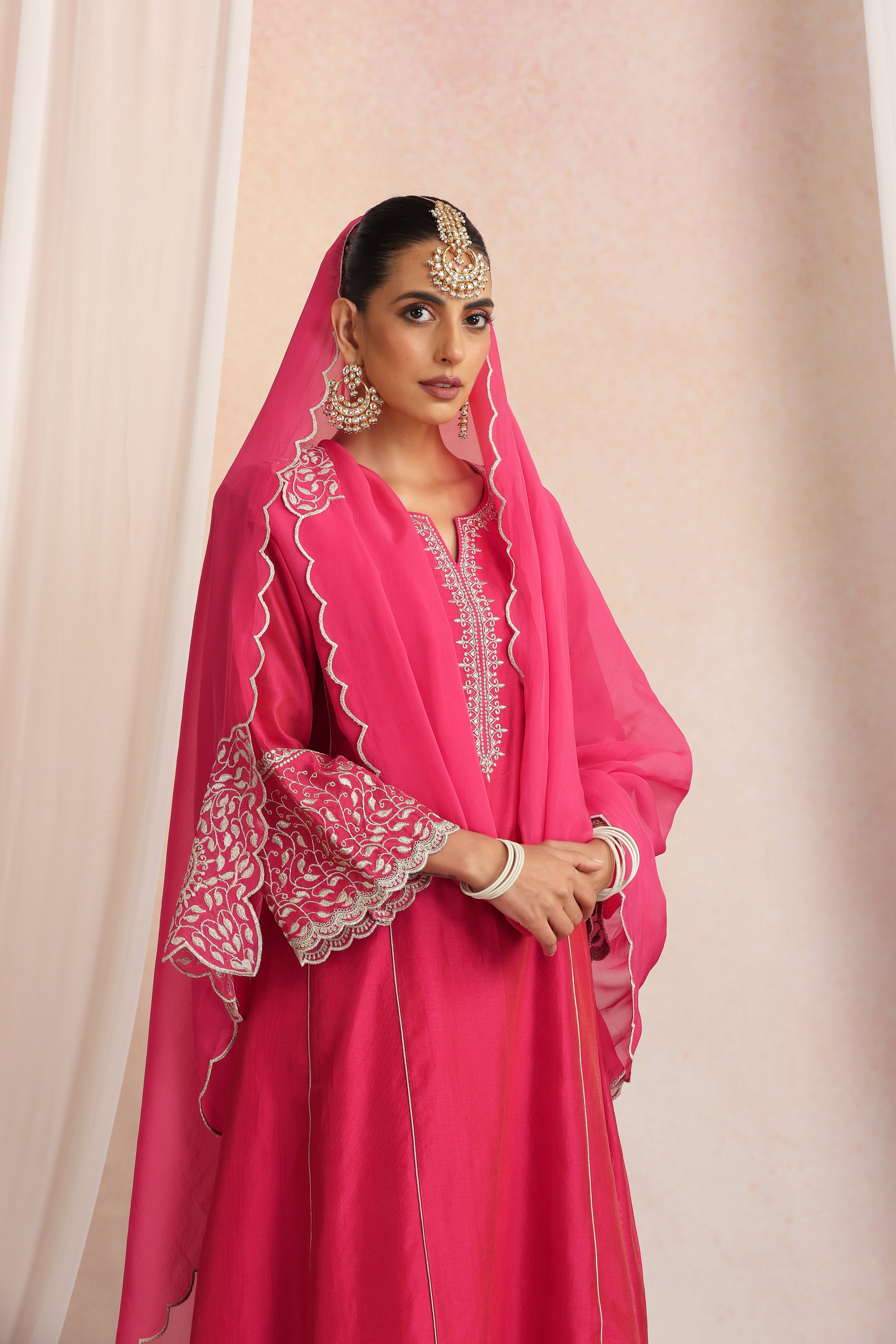 Saundh Magenta Embroidered Kurta Set with Dupatta