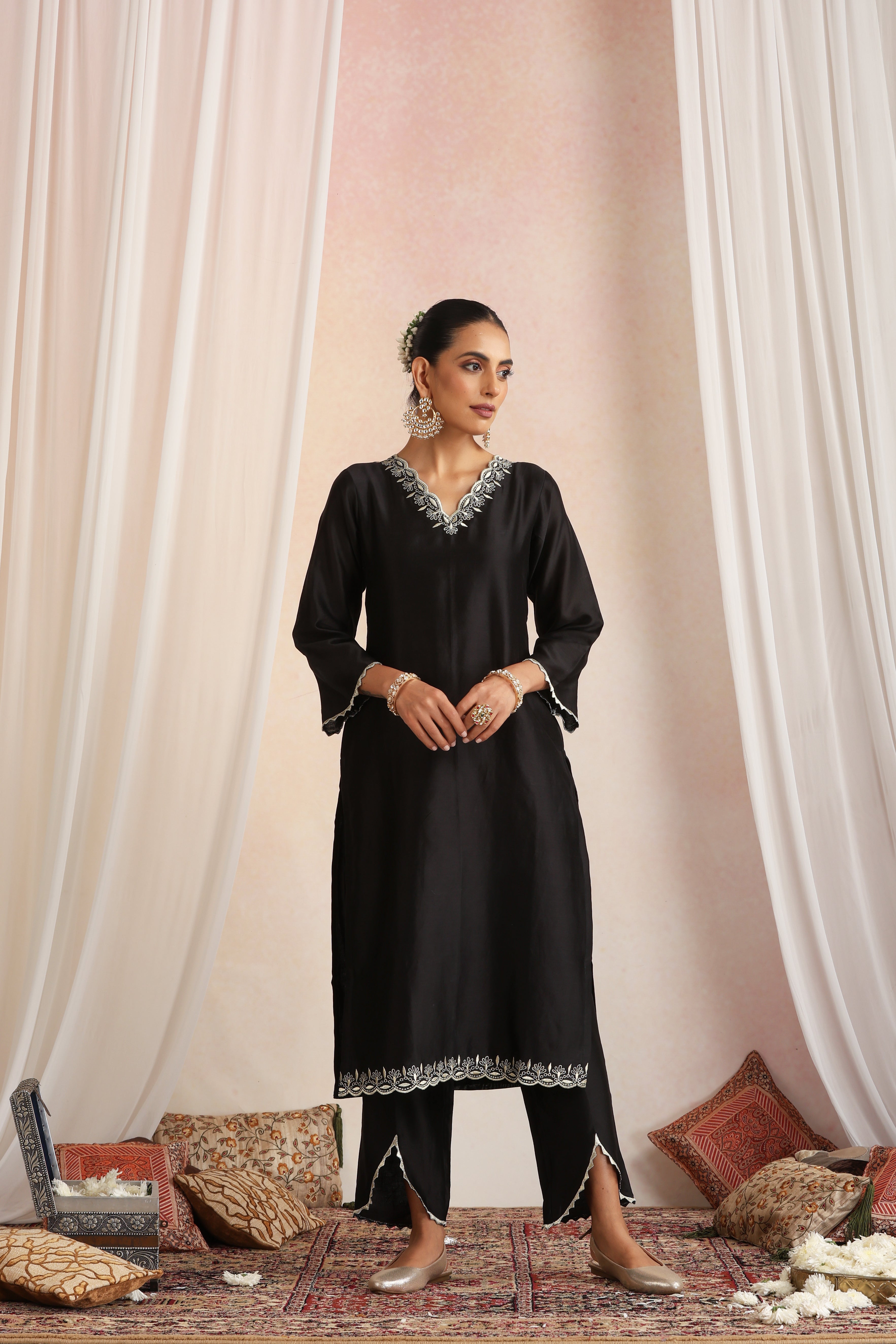 Aradhika Black Embroidered Kurta Set with Dupatta