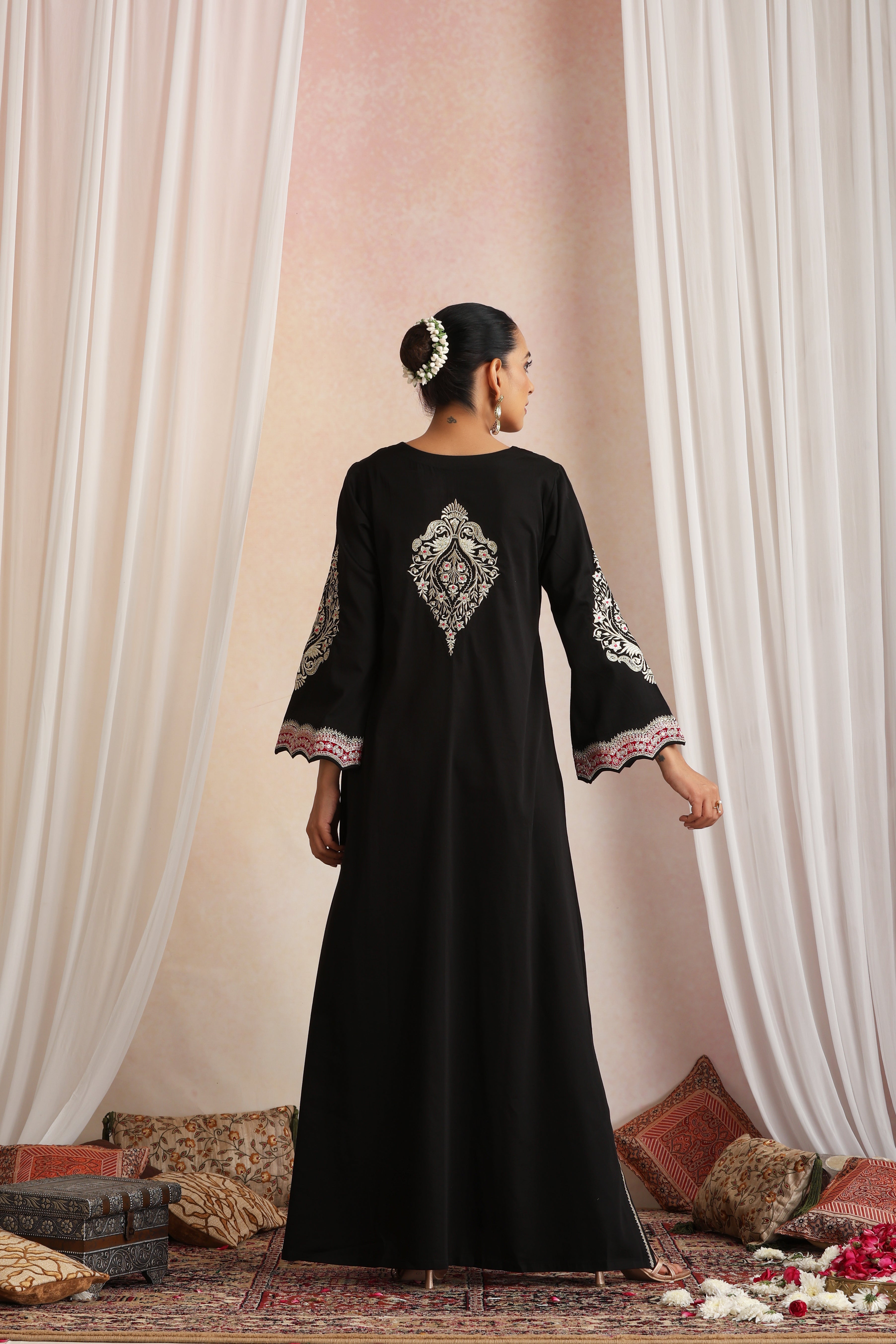 Aaghaaz Black Embroidered Kaftan