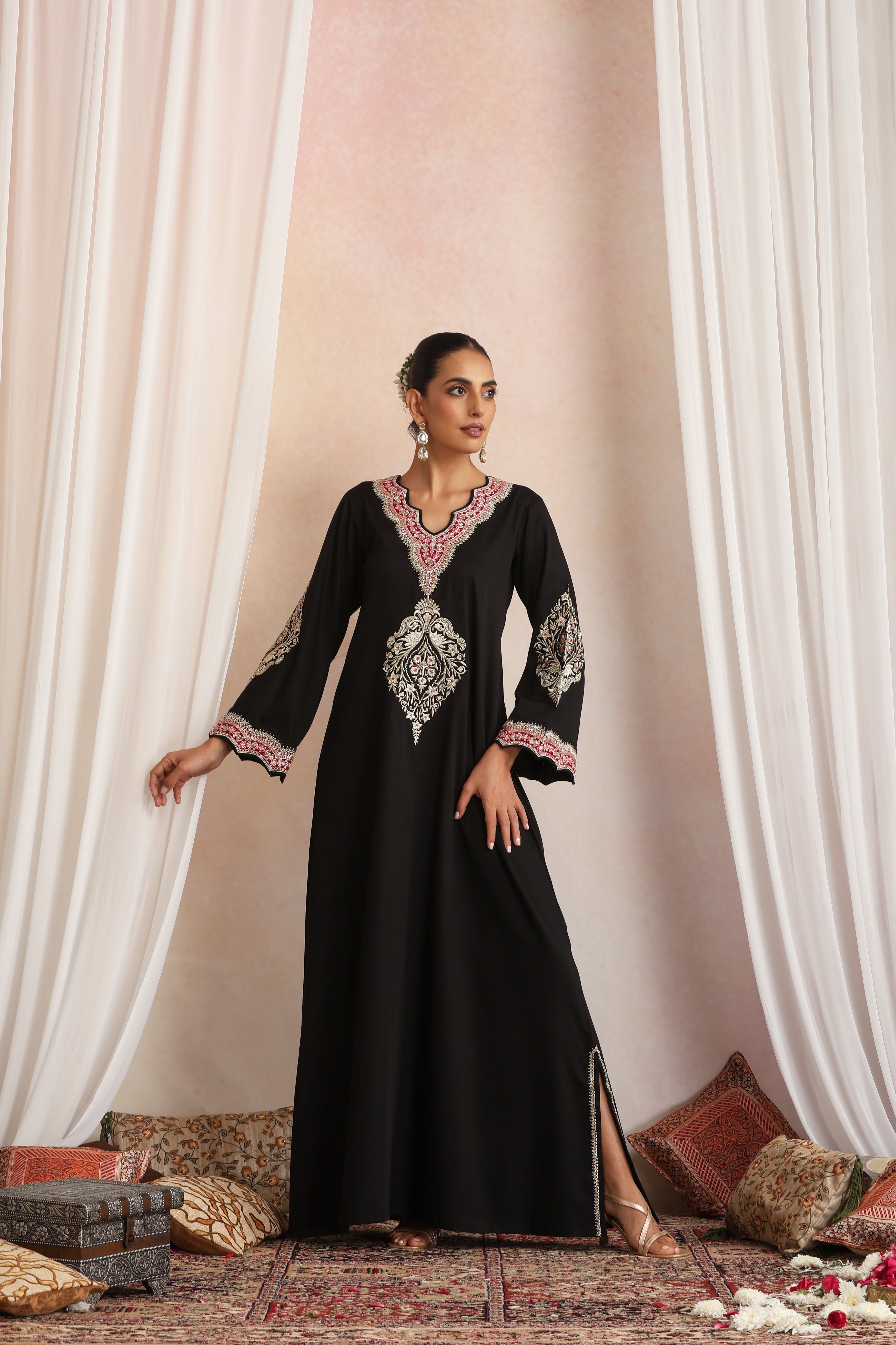 Aaghaaz Black Embroidered Kaftan