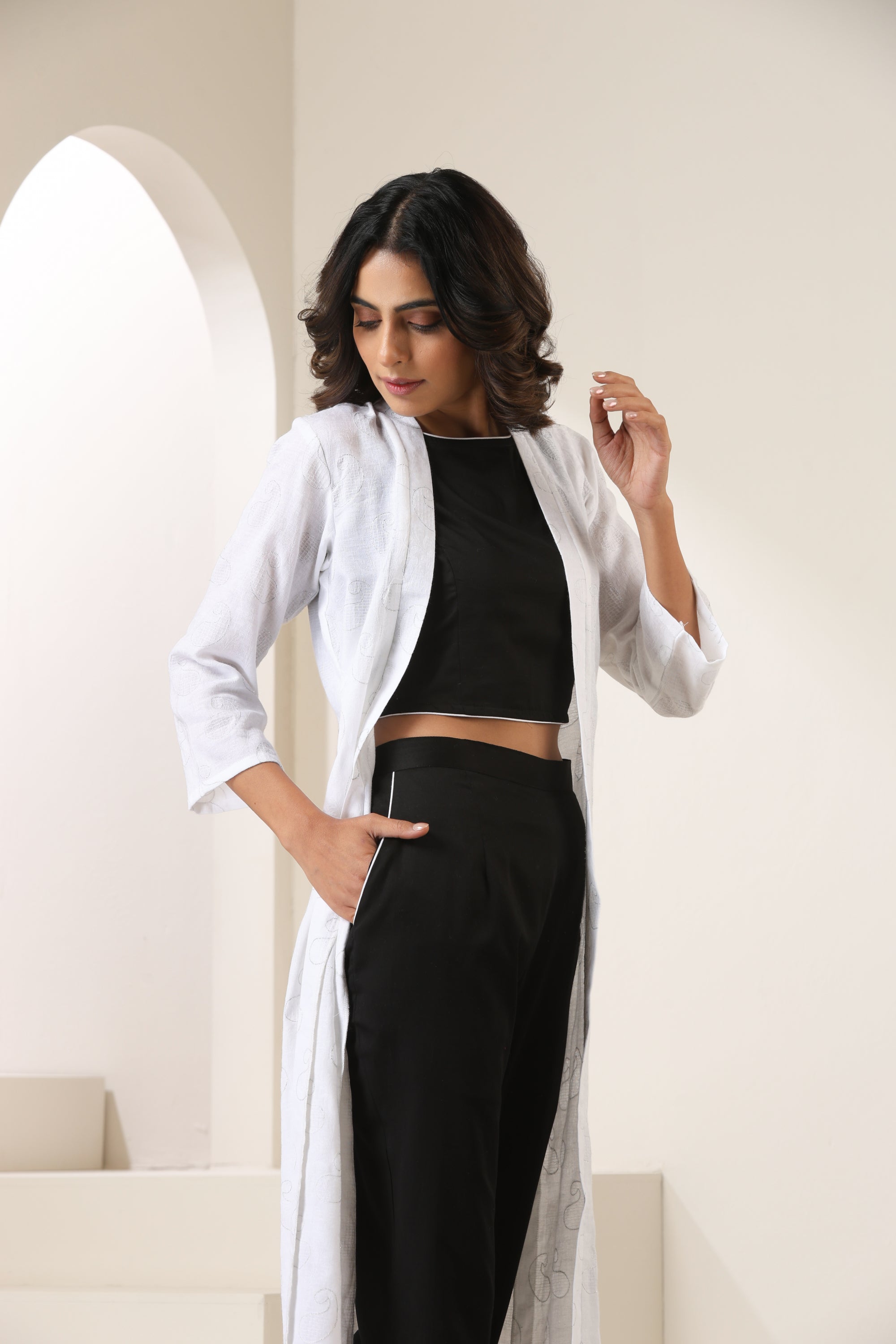Ayesha Black & White Cape Set