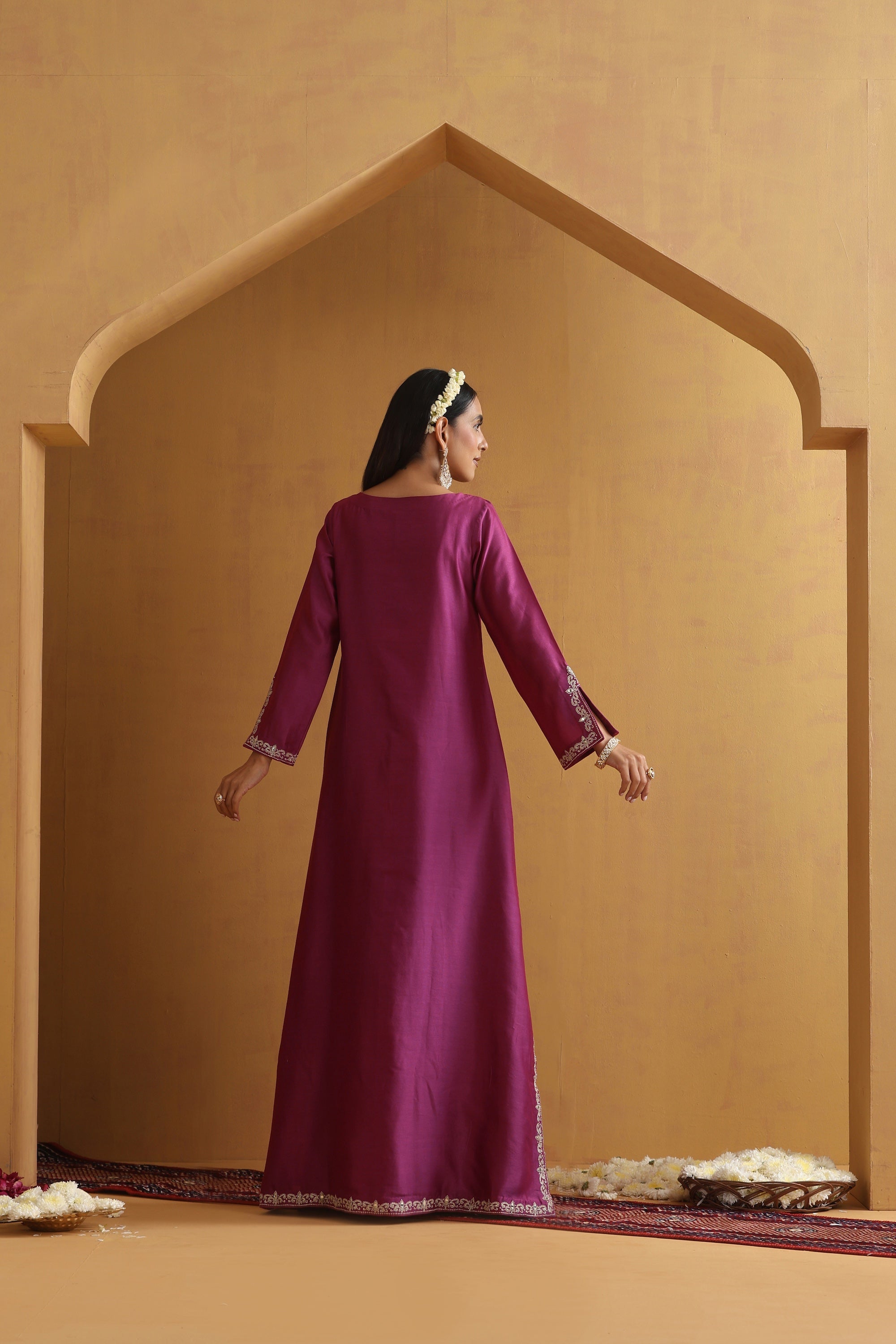 Mahira Wine Embroidered Kaftan
