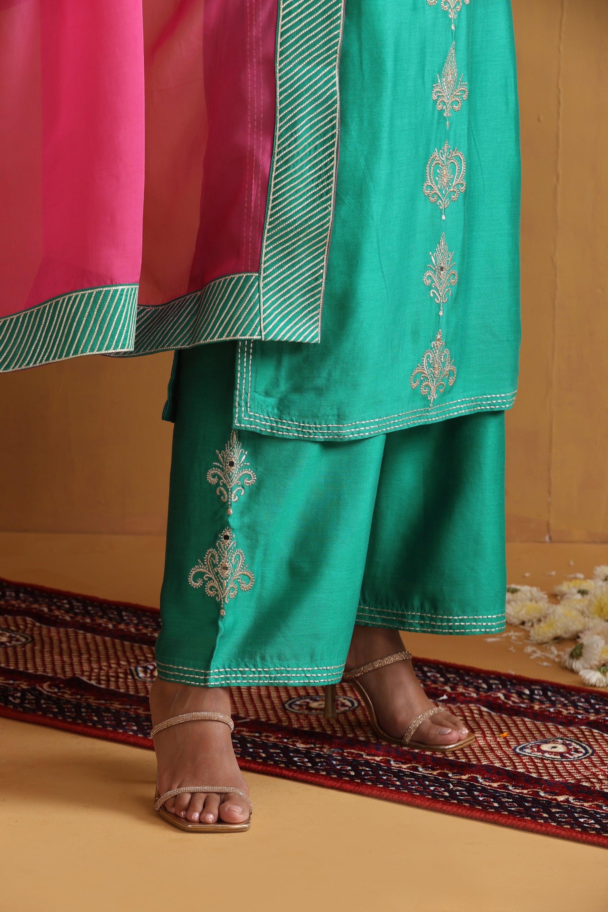 Noora Green Embroidered Kurta Set with Dupatta