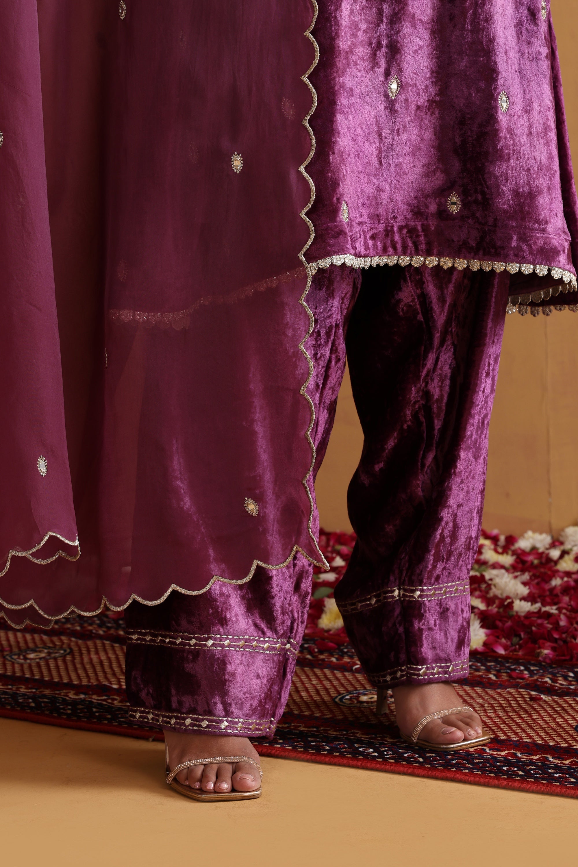 Hira Purple Embroidered Kurta Set with Dupatta