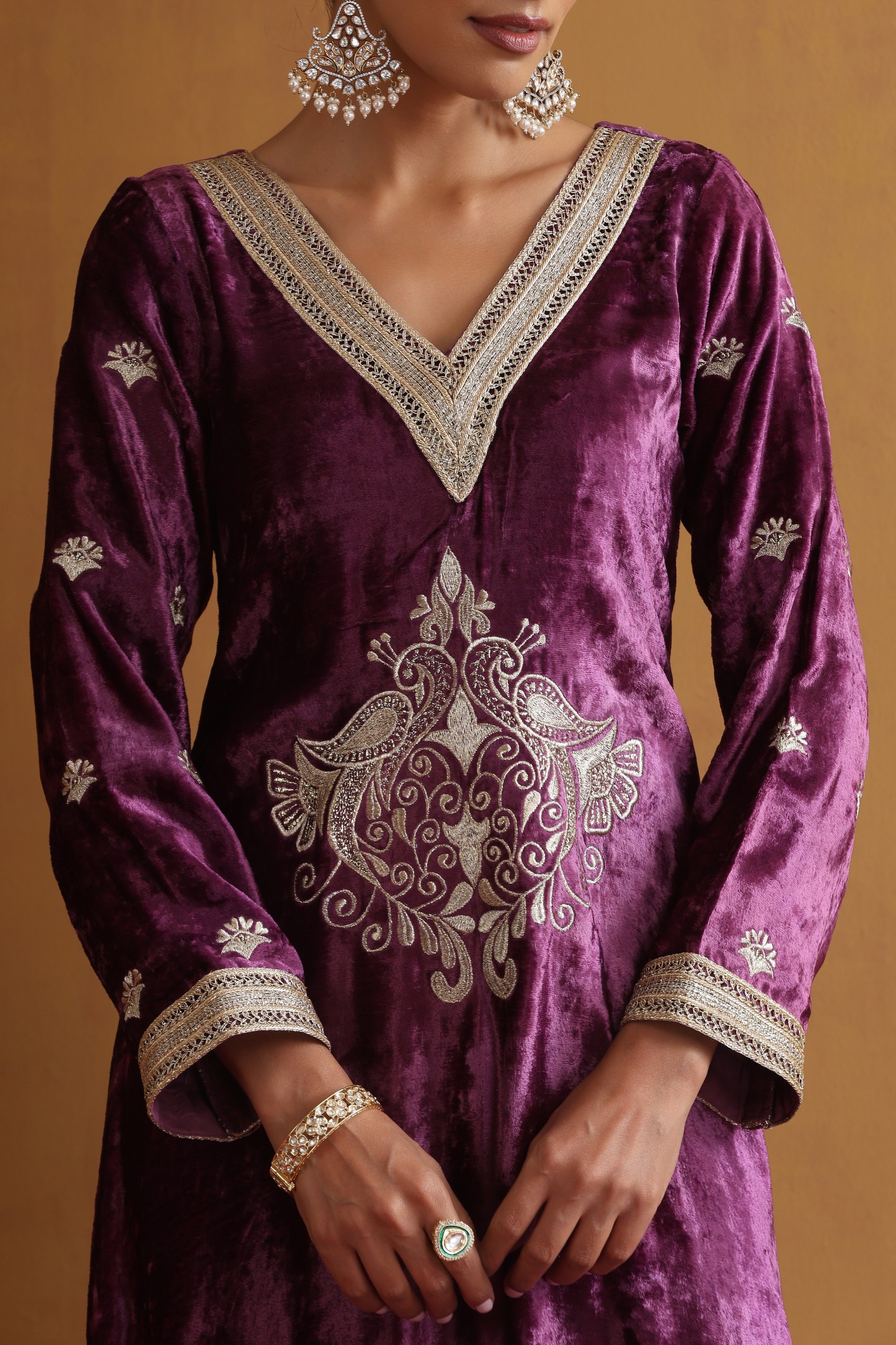 Idha Purple Embroidered Kaftan