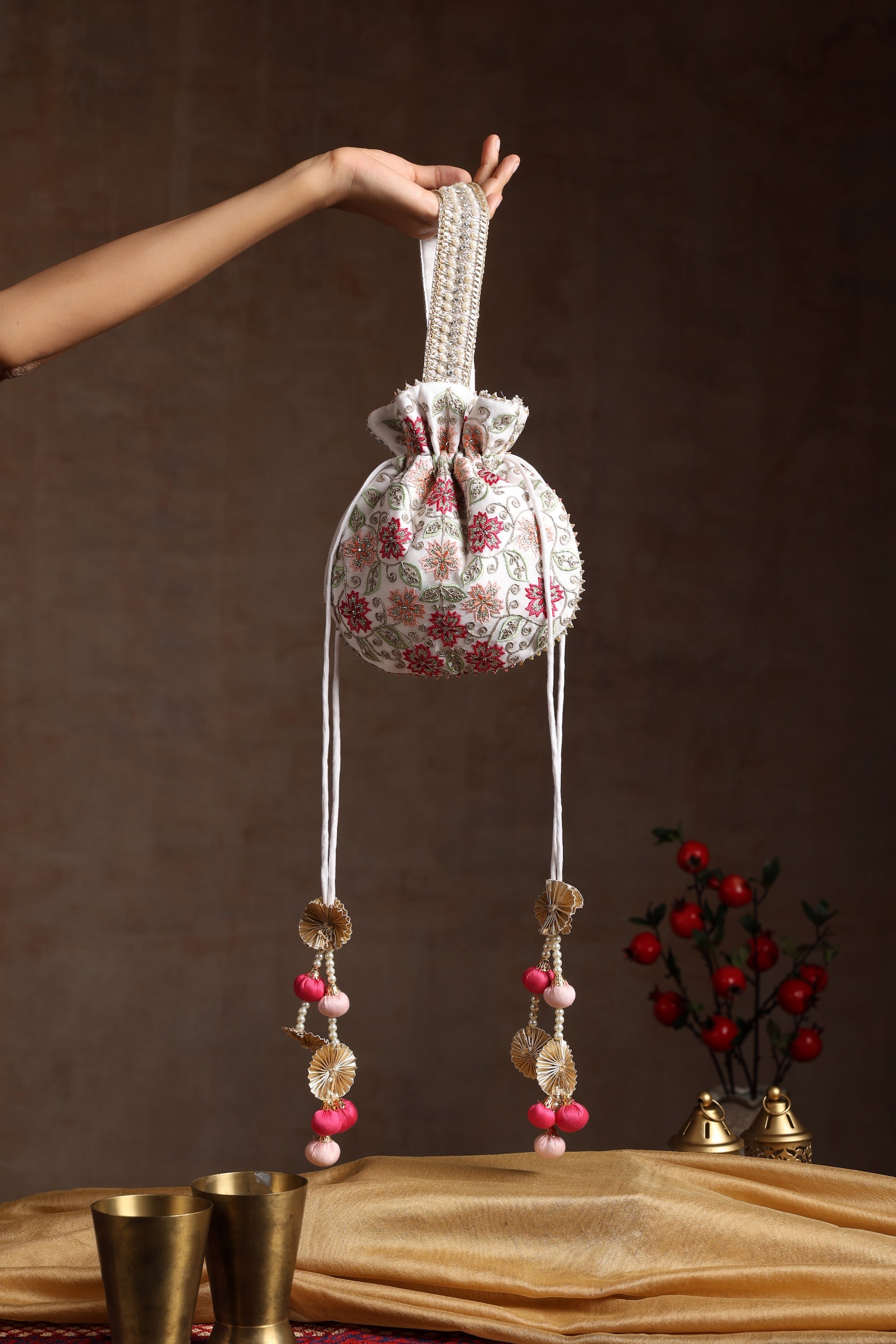 Sui Kala Treha White Embroidered Potli Bag