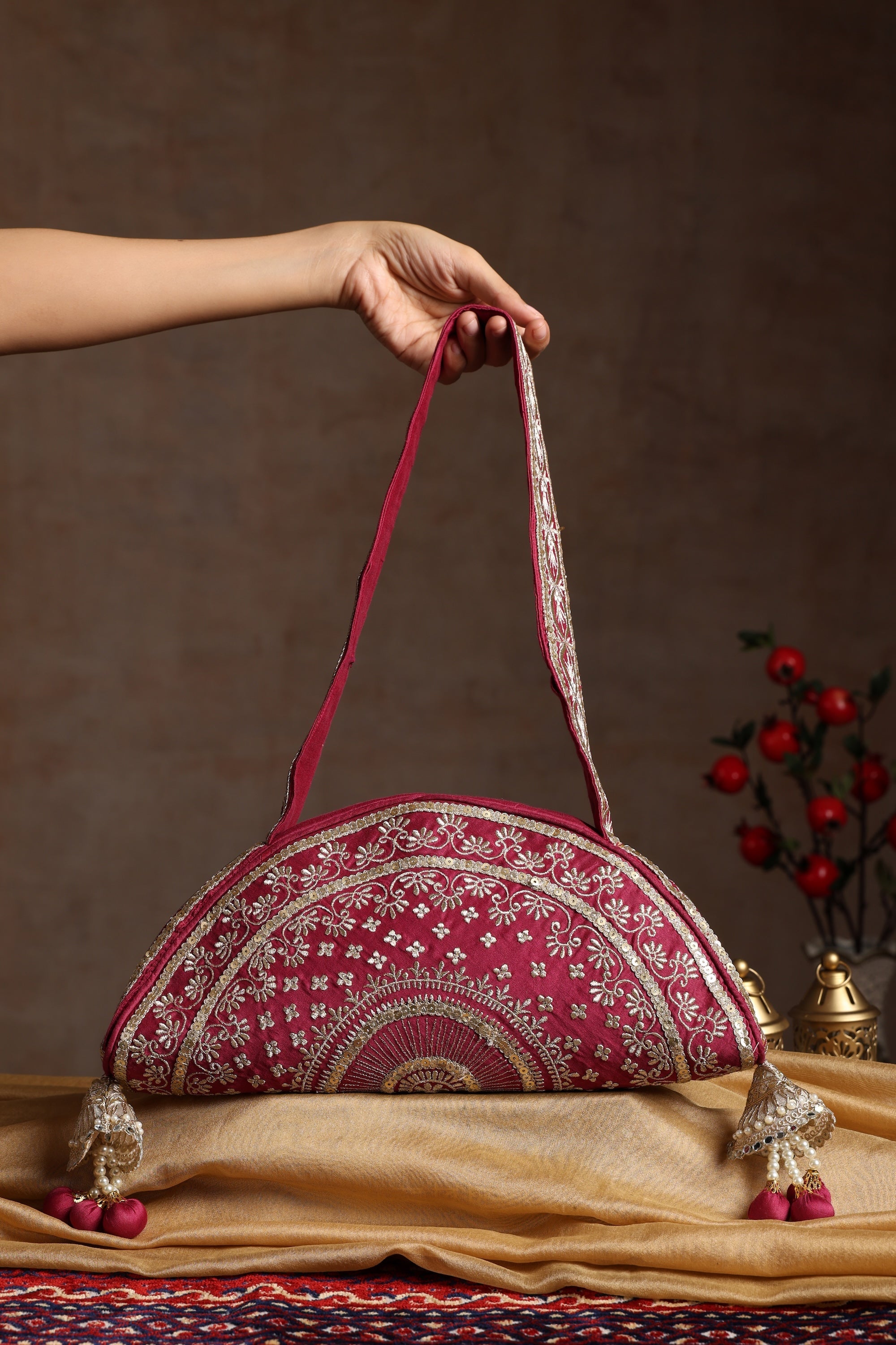 Sui Kala Khwaish Maroon Embroidered Bag