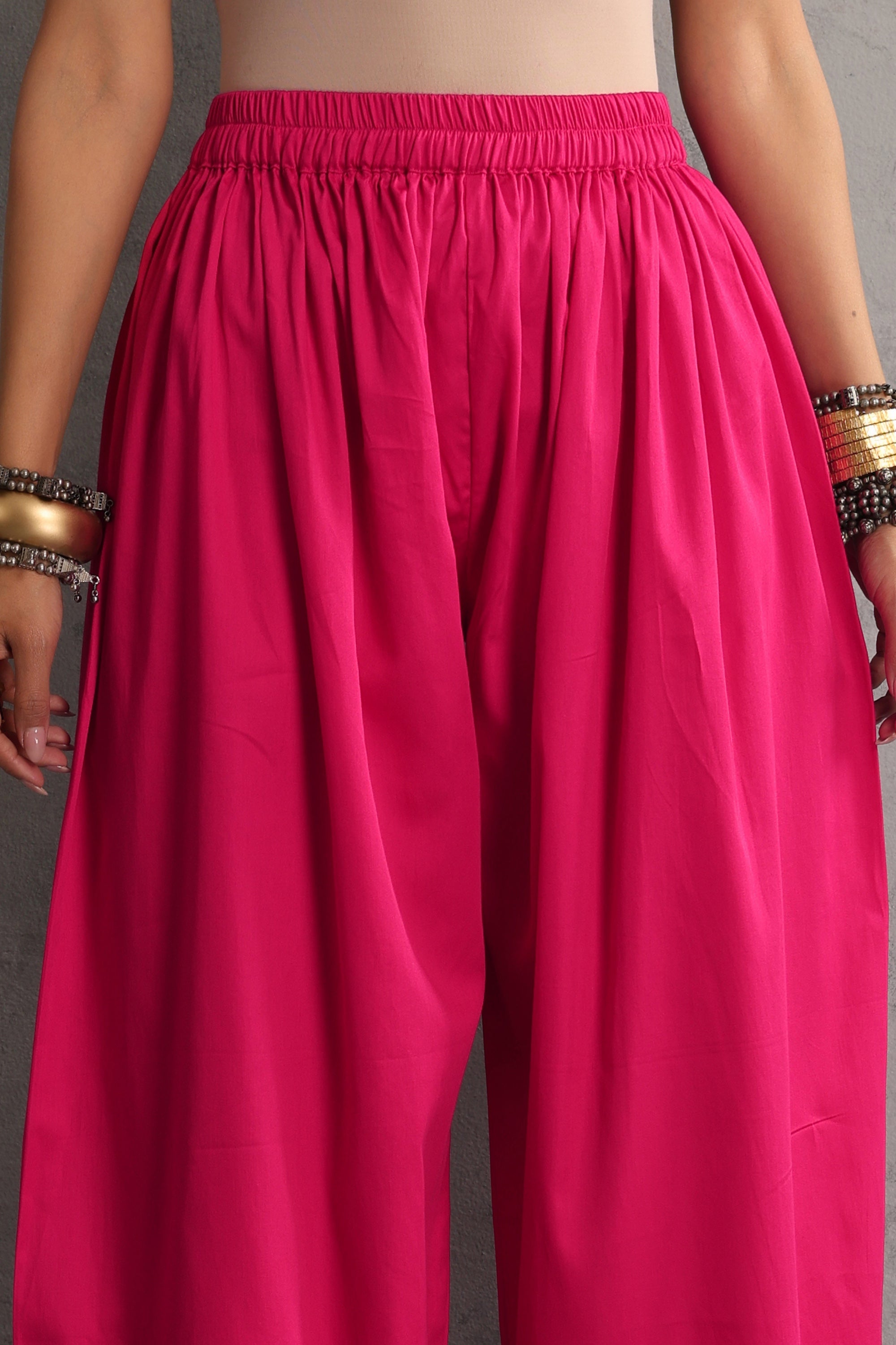 Aiza Red Floral Kurta Set