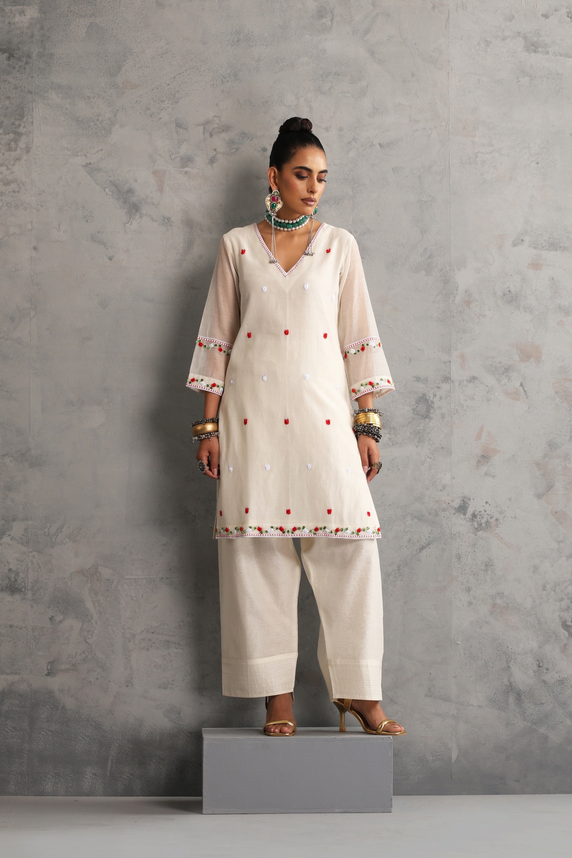 Ayra Off White Embroidered Kurta Set with Dupatta