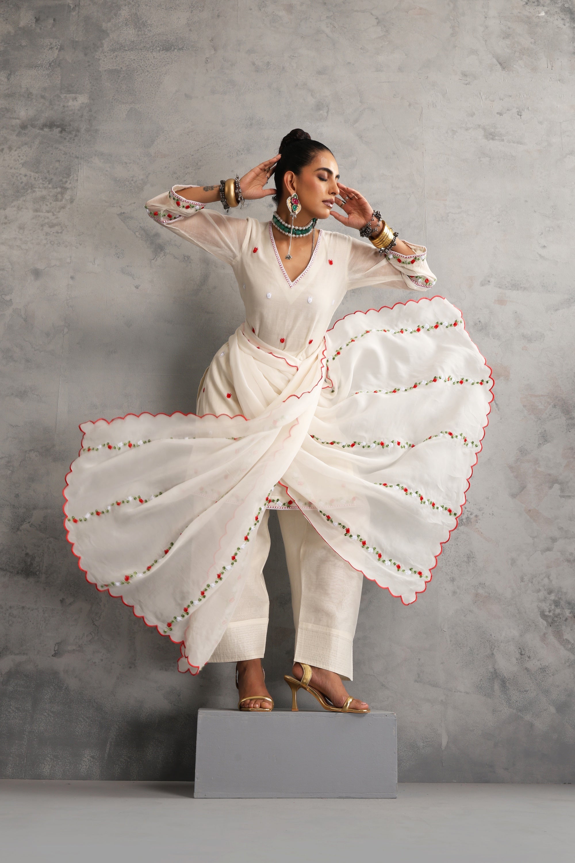 Ayra Off White Embroidered Kurta Set with Dupatta