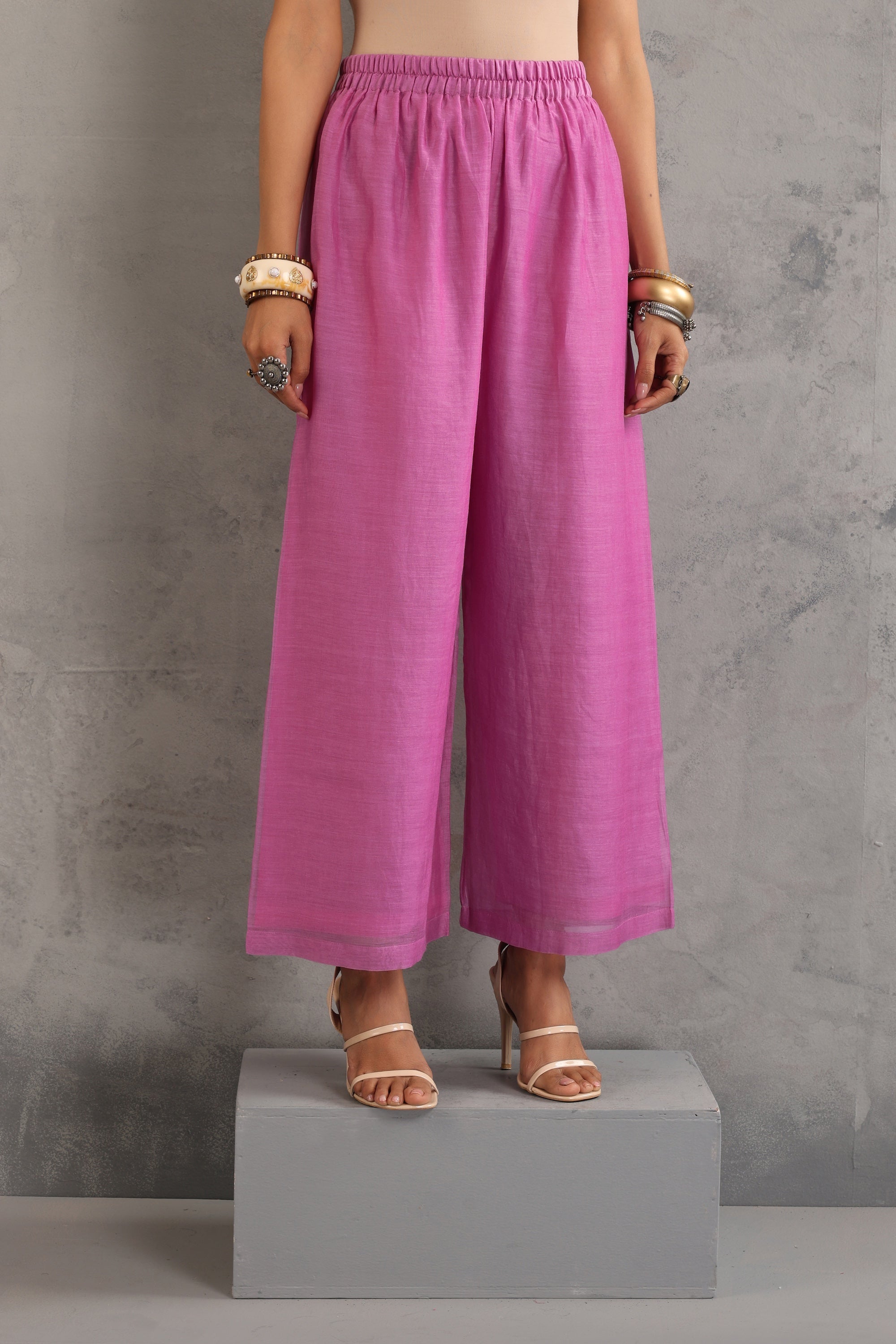 Pihu Falsa Embroidered Kurta Set with Dupatta