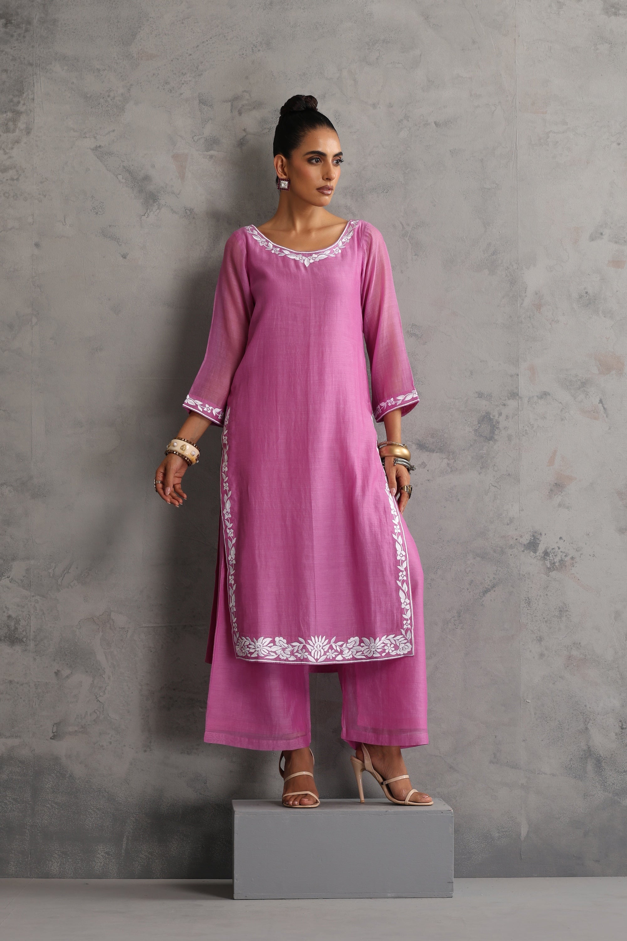 Pihu Falsa Embroidered Kurta Set with Dupatta