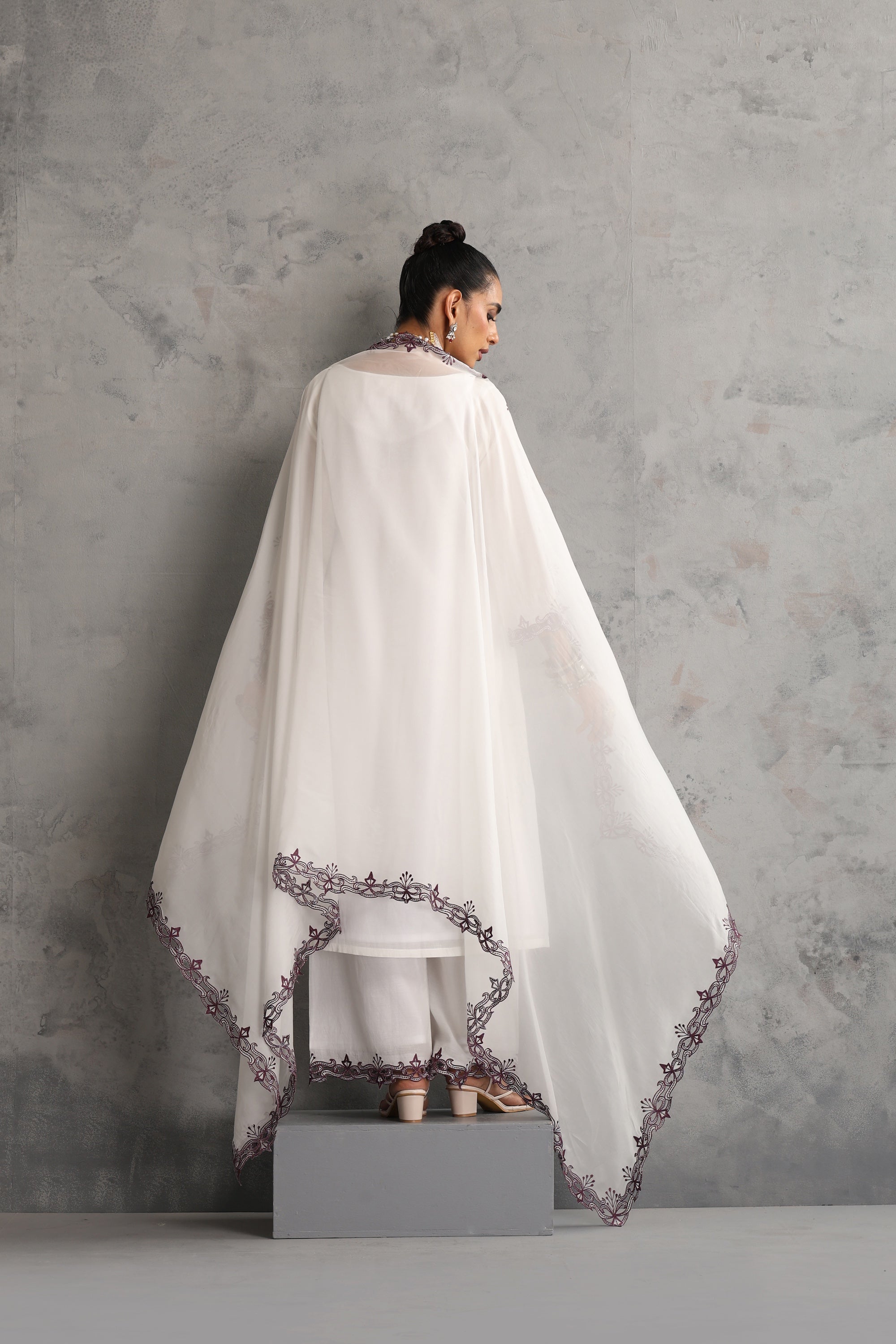 Sakshita White Embroidered Kurta Set with Dupatta