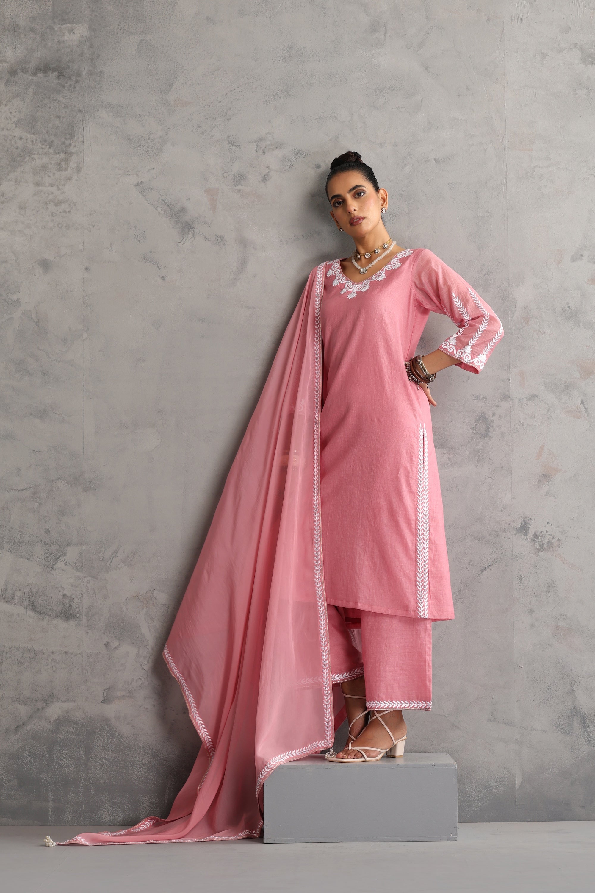 Pankhuri Rose Pink Embroidered Kurta Set with Dupatta