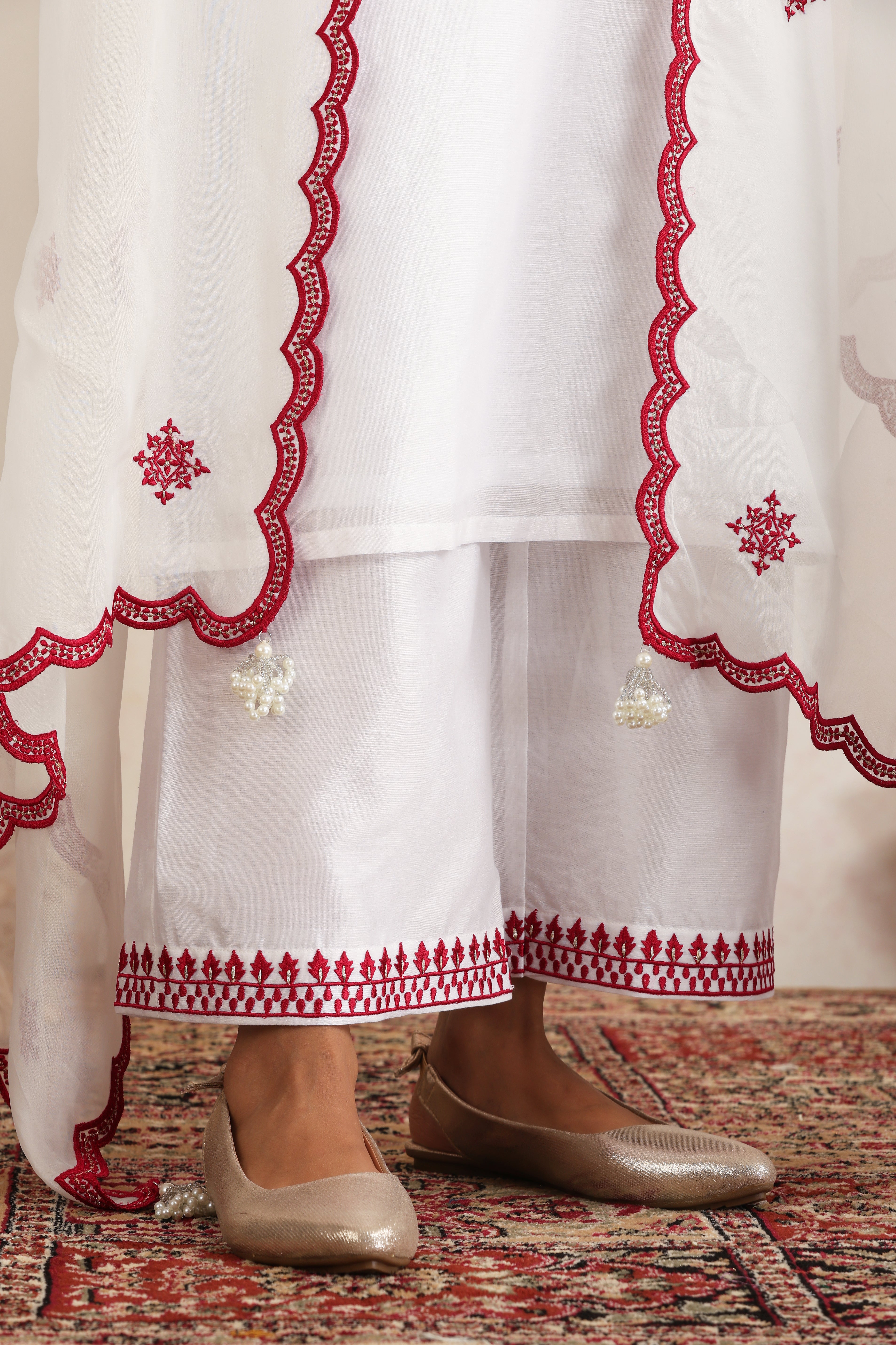 Sheetal White Embroidered Kurta Set with Dupatta